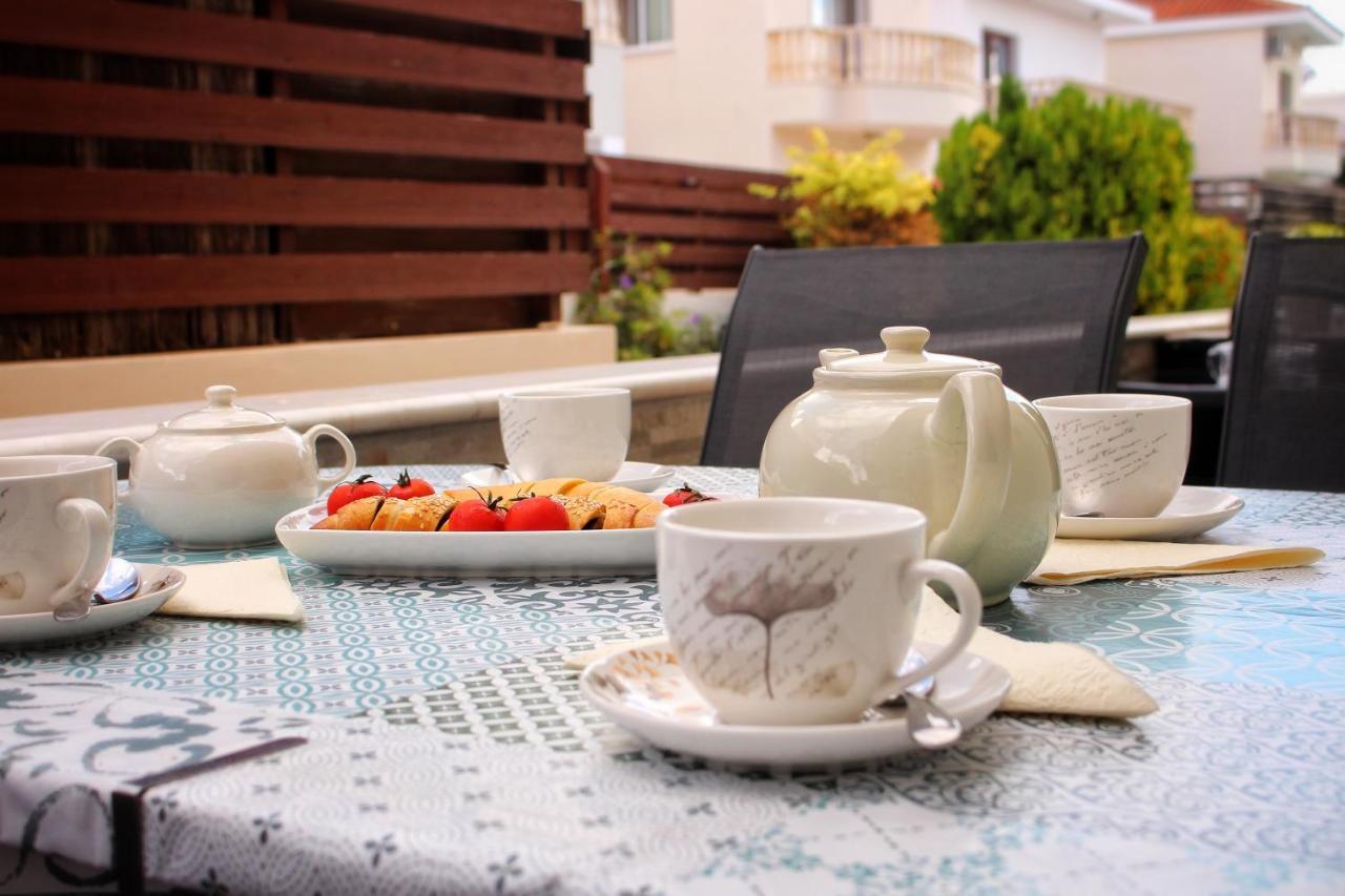 Cozy Poolside Apartment Πάφος Εξωτερικό φωτογραφία