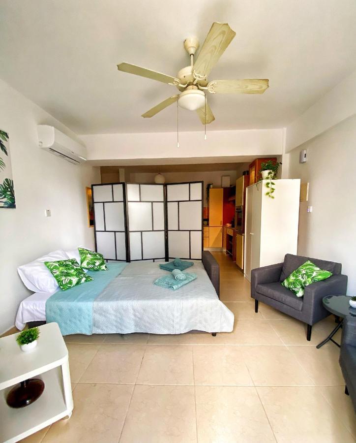 Cozy Poolside Apartment Πάφος Εξωτερικό φωτογραφία