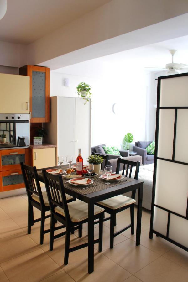 Cozy Poolside Apartment Πάφος Εξωτερικό φωτογραφία